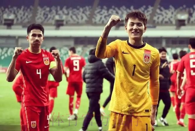 李昊：对方最后那球踩我耳朵上了，必须得扑没办法