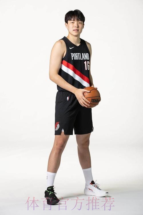 NBA常规赛！布伦森率队发威，尼克斯123-114终结开拓者五连胜，杨瀚森未出场